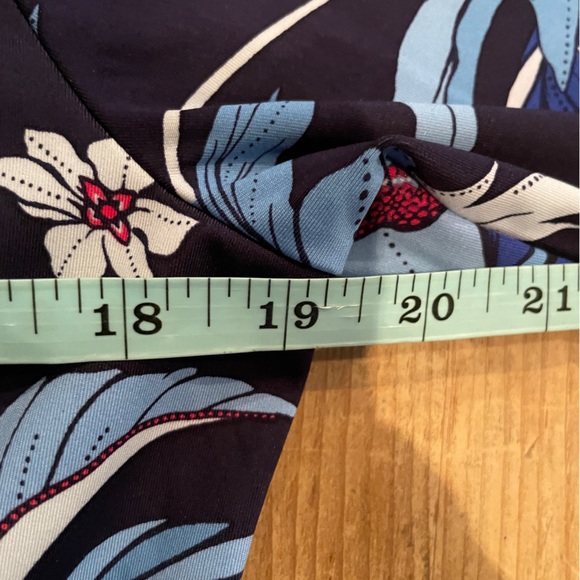 NWOT Tommy Bahama Activewear Long Sleeve Tennis Golf Pickleball 1/2 Zip L - Picture 3 of 12